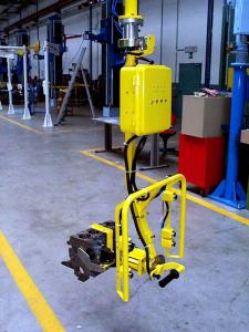 發動機缸體搬運助力機械手